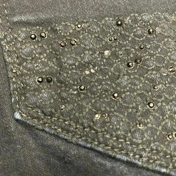 NYDJ BLACK JEANS WITH STRETCH. 12P - Picture 11 of 12